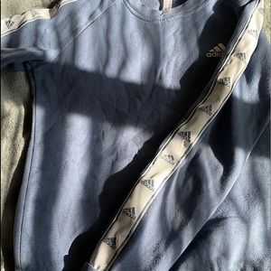 Cloudy Blue Adidas sweatshirt size S